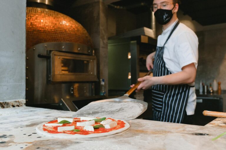 Így süthetünk otthon is igazi nápolyi stílusú pizzát